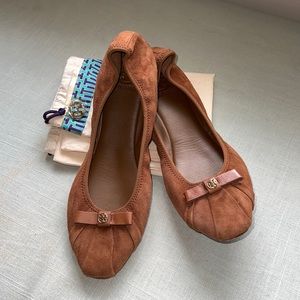 Tory Burch ballerina flats. Size 9M. Suede upper, leather lining & leather soles